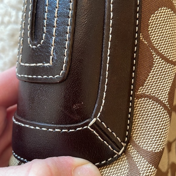 Coach purse with fur trim. - Picture 6 of 7